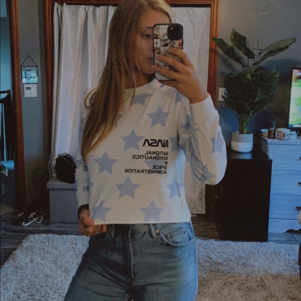 Cropped Graphic Tee